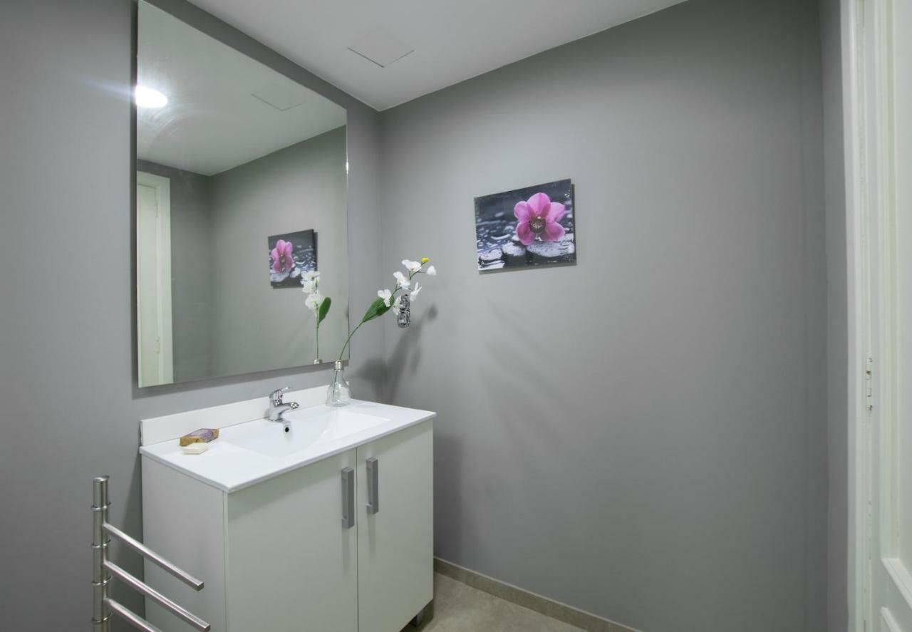 Light And Bright Apartment In Central 발렌시아 외부 사진